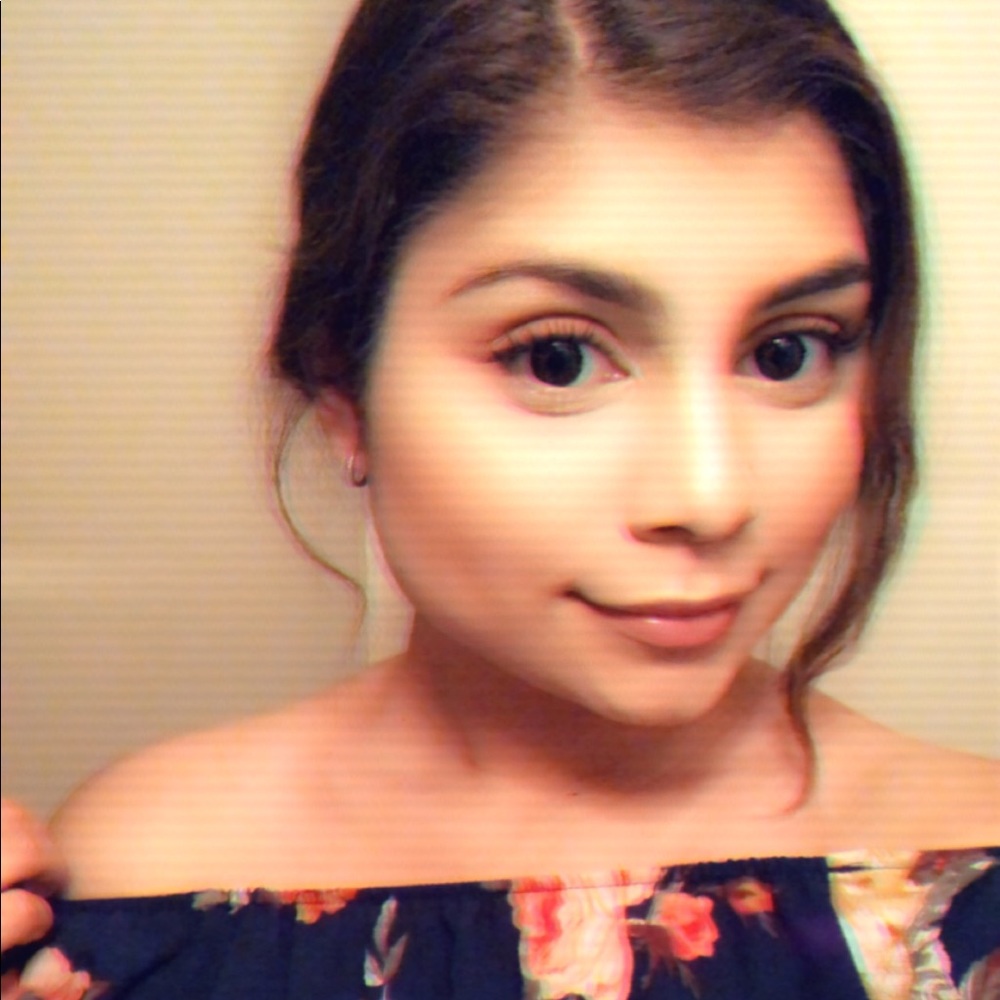 Meet your Posher, Ivette